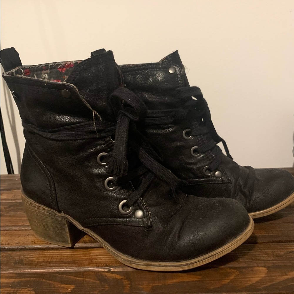 Roxy Faux Leather Heeled Ankle Boots